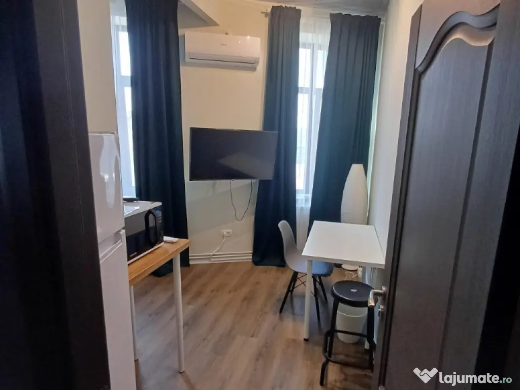 Central Apartamente 1 camera aproape de UMF si Cuza