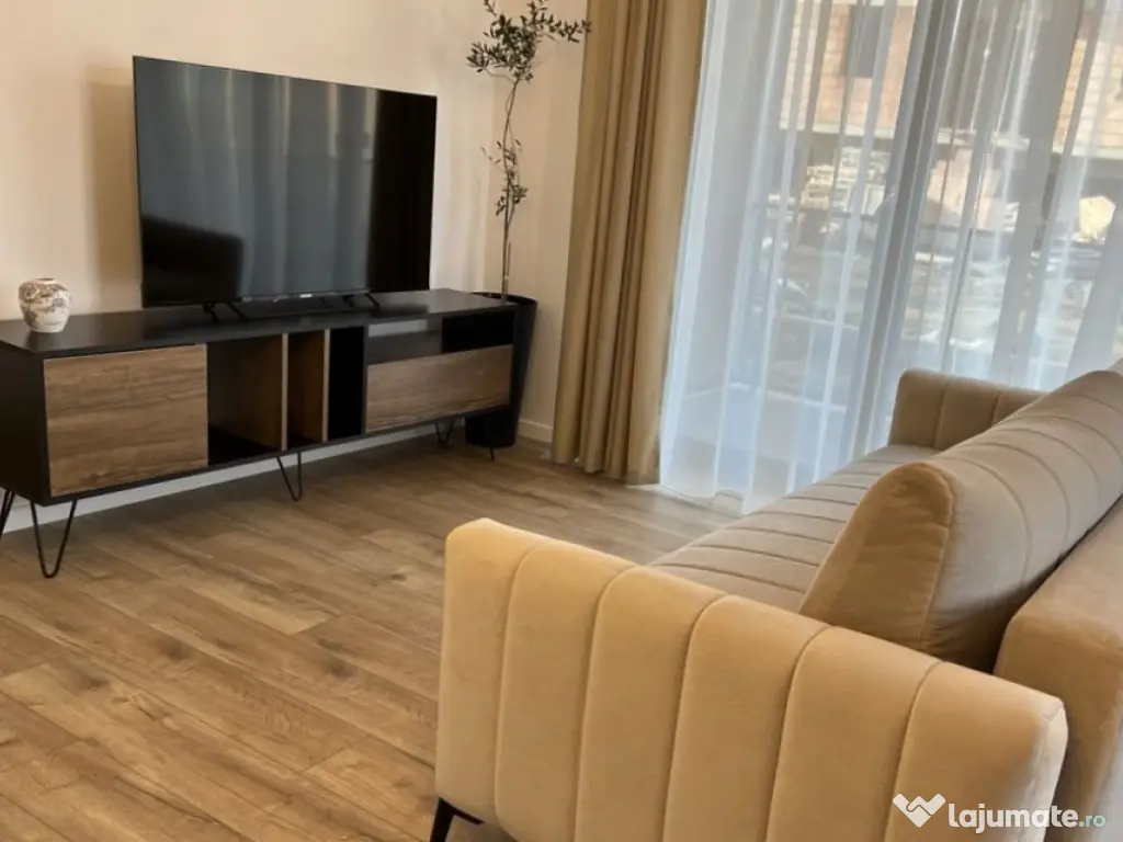 Apartament 2 camere, zona 13 septembrie 