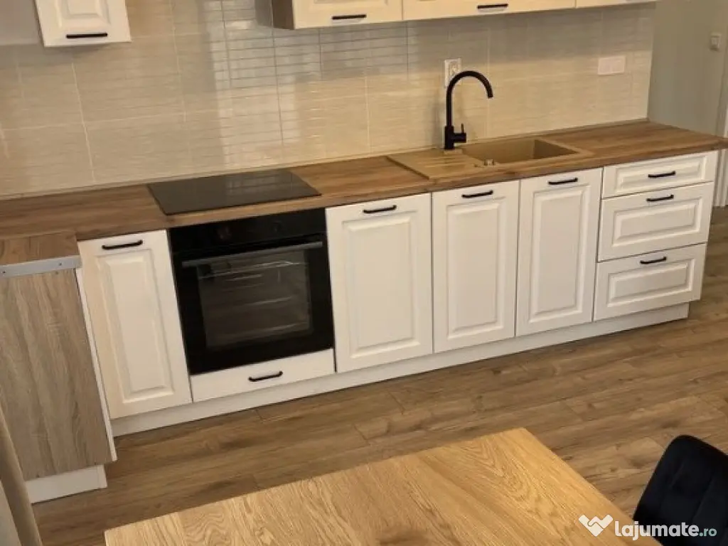 Apartament 2 camere, zona 13 septembrie 