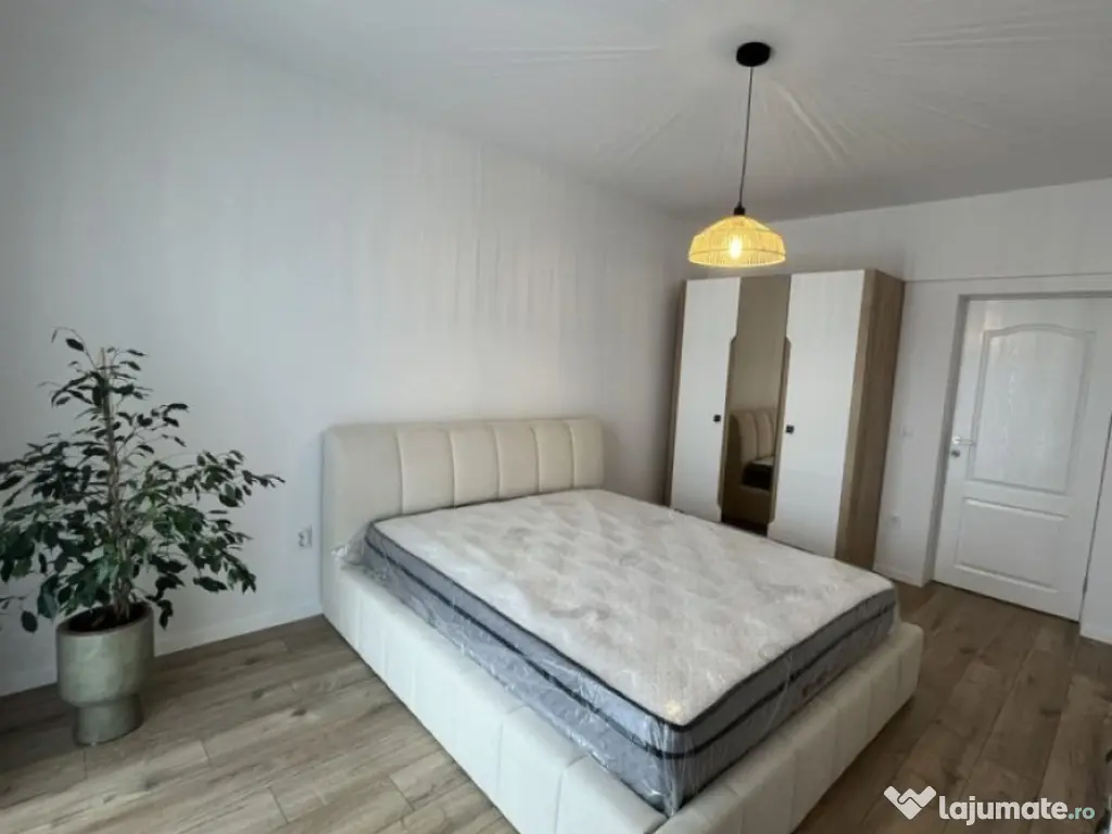 Apartament 2 camere, zona 13 septembrie 