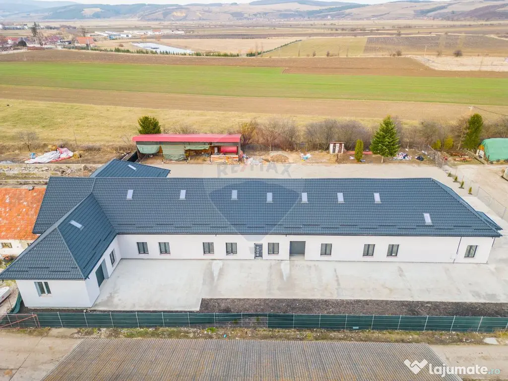 Hala moderna si incalzita | curte betonata | 2 niveluri |... 