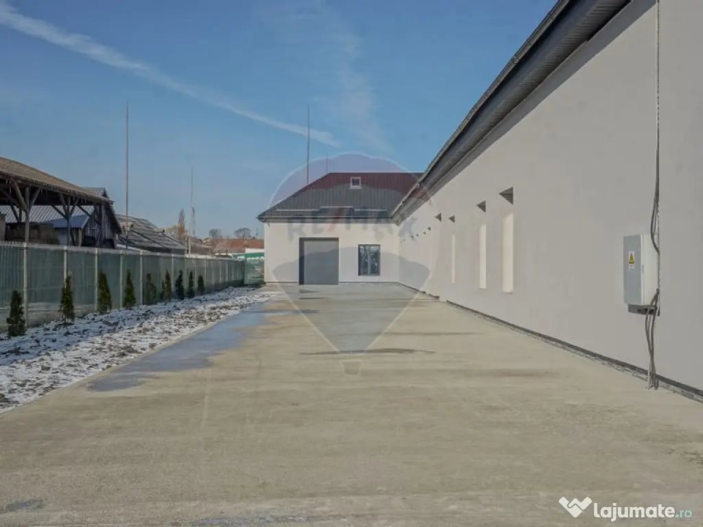 Hala moderna si incalzita | curte betonata | 2 niveluri |... 