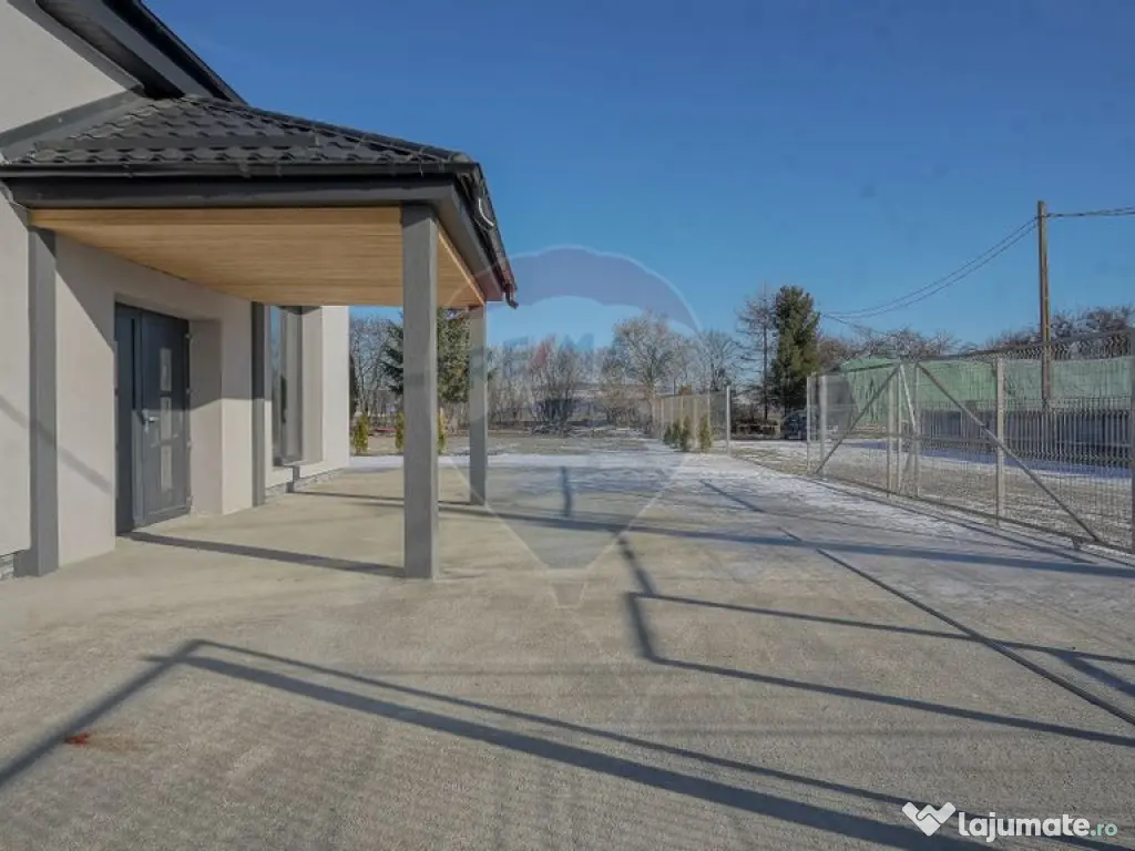 Hala moderna si incalzita | curte betonata | 2 niveluri |... 