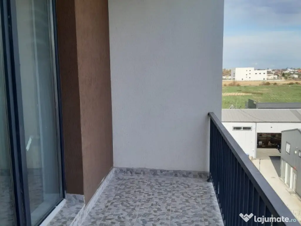 Apartament 3 camere 75 mp 