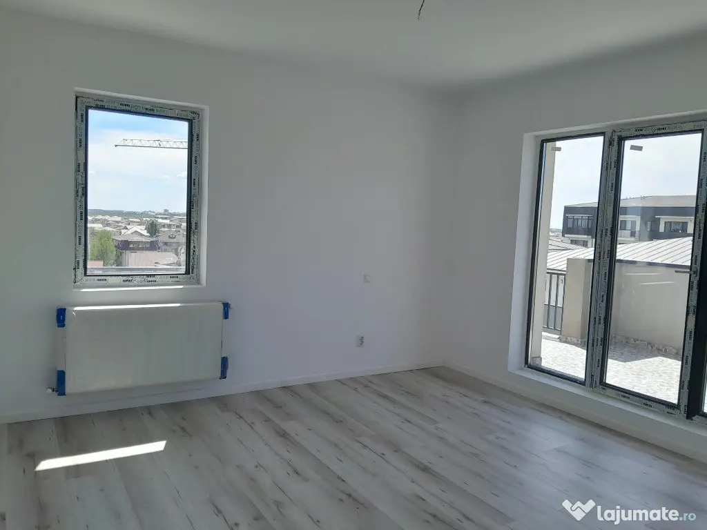 Apartament 3 camere 75 mp 