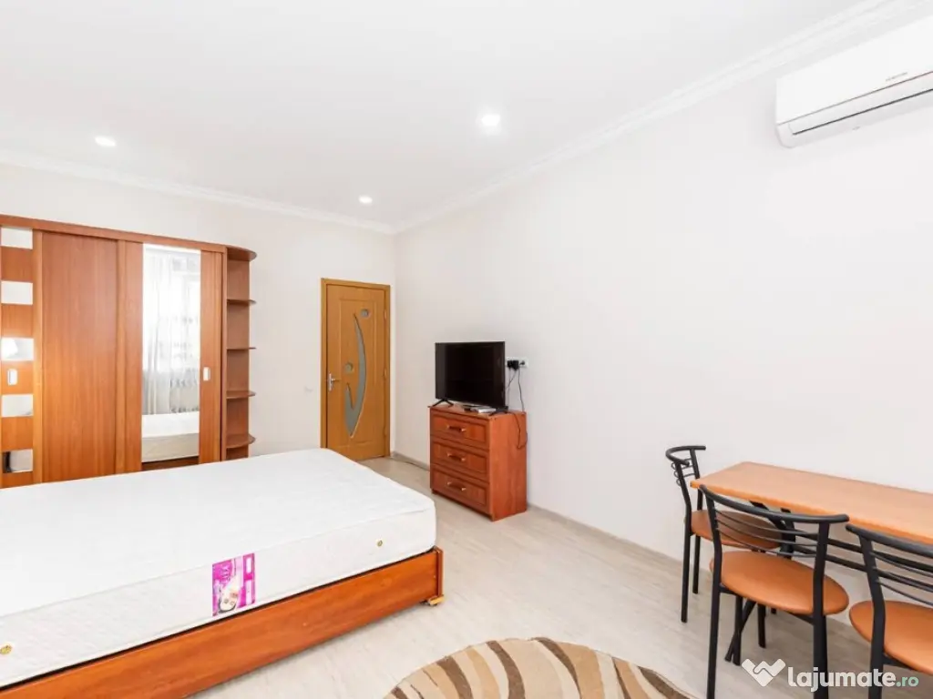 Inchiriez Apartament 1 camera Central 