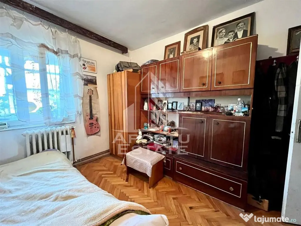 Apartament cu 4 camere, centrala proprie, zona Aradului 