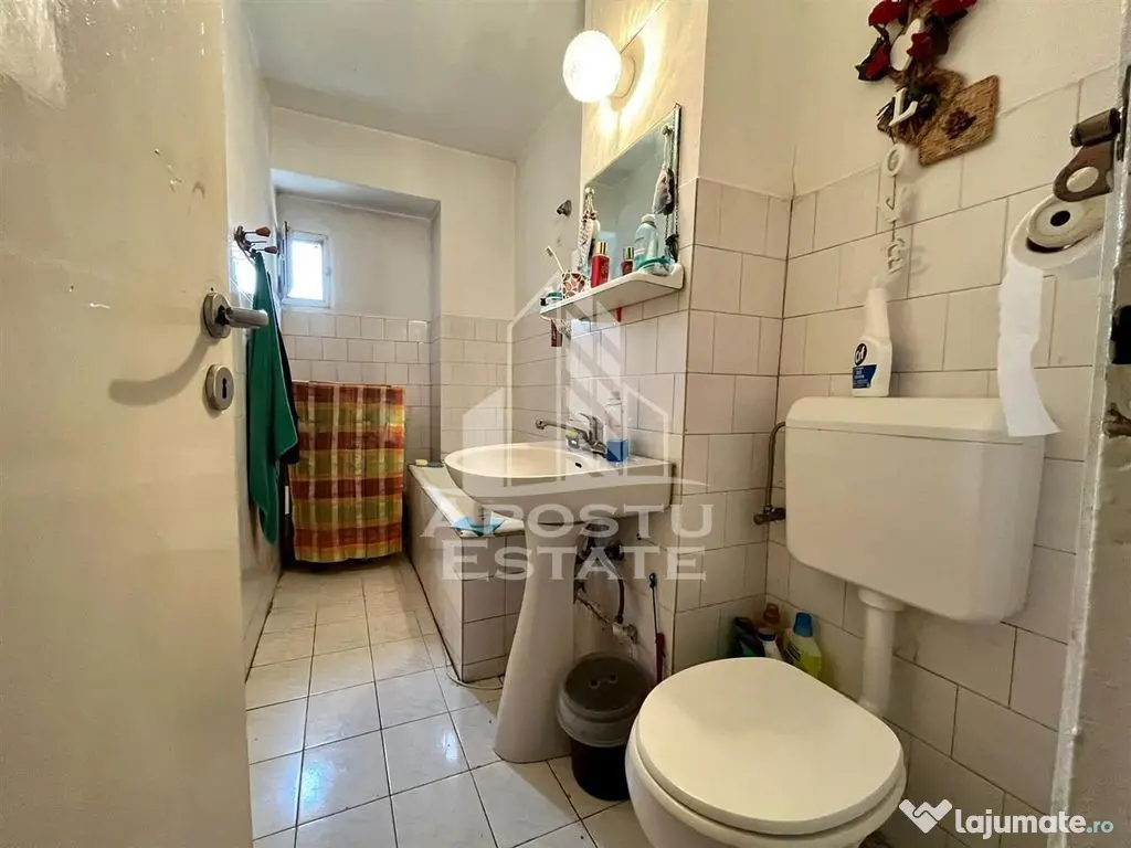 Apartament cu 4 camere, centrala proprie, zona Aradului 