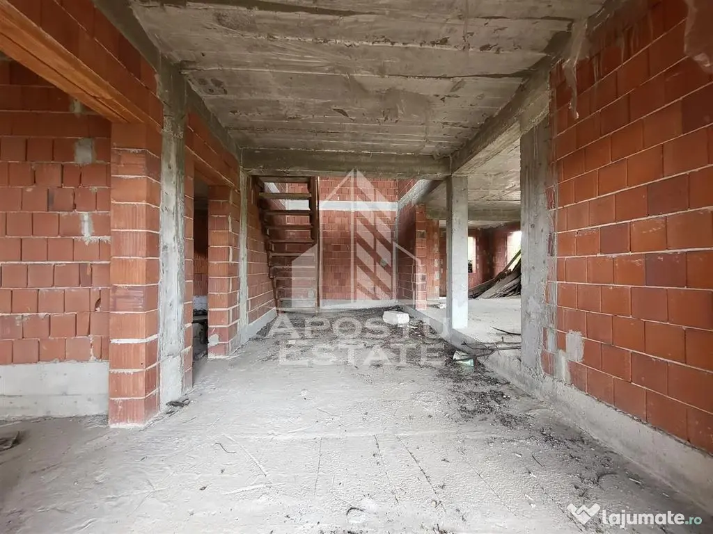 Casa individuala cu 10 camere, teren peste 1.100 mp, Frei... 