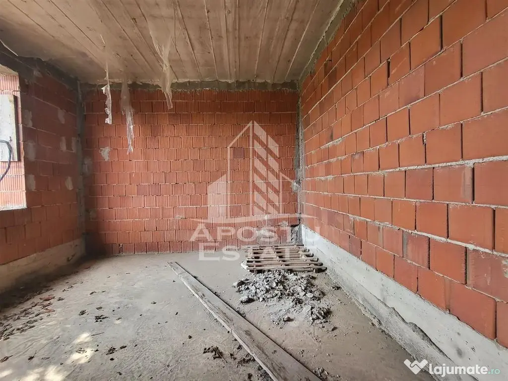 Casa individuala cu 10 camere, teren peste 1.100 mp, Frei... 