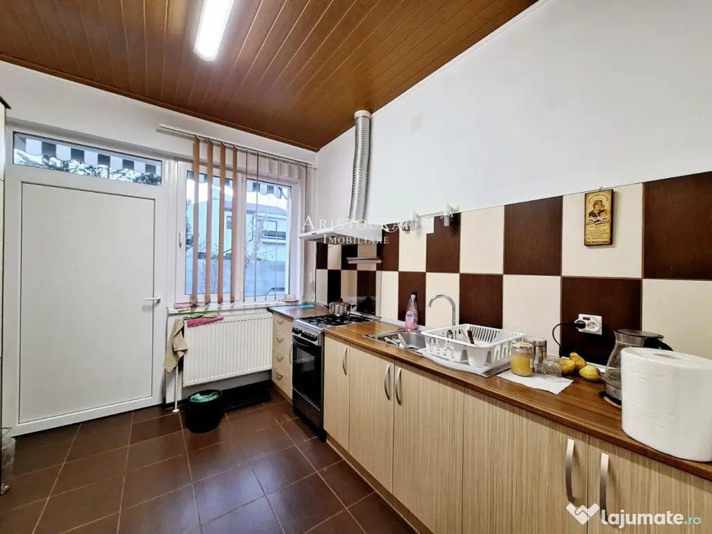 Vila zona centrala/ teren 1172mp/ Corbeanca 