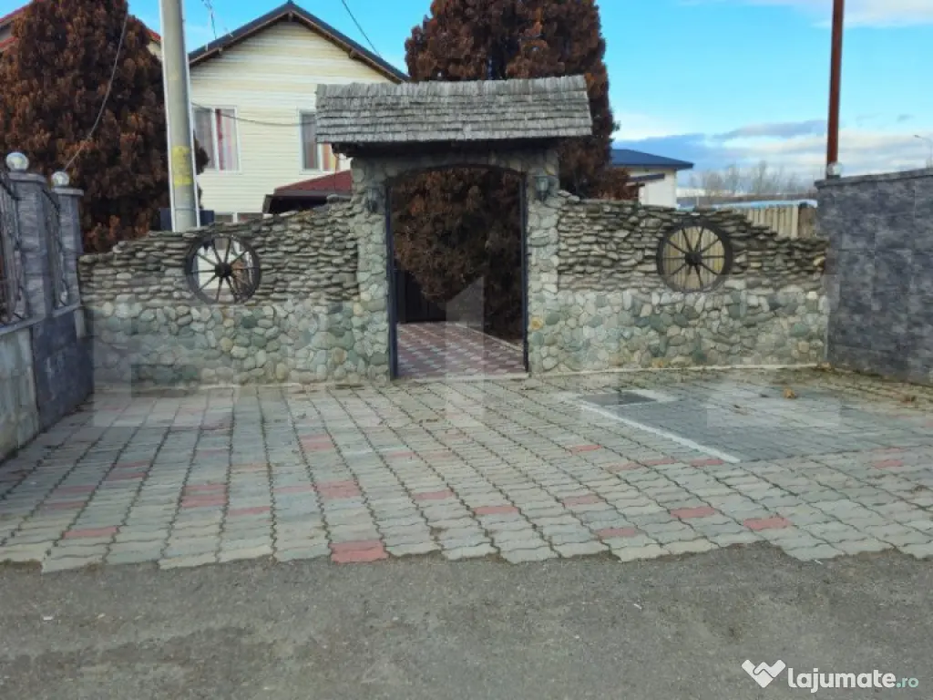 Casa de inchiriat, 7 camere, 160 mp, Targoviste