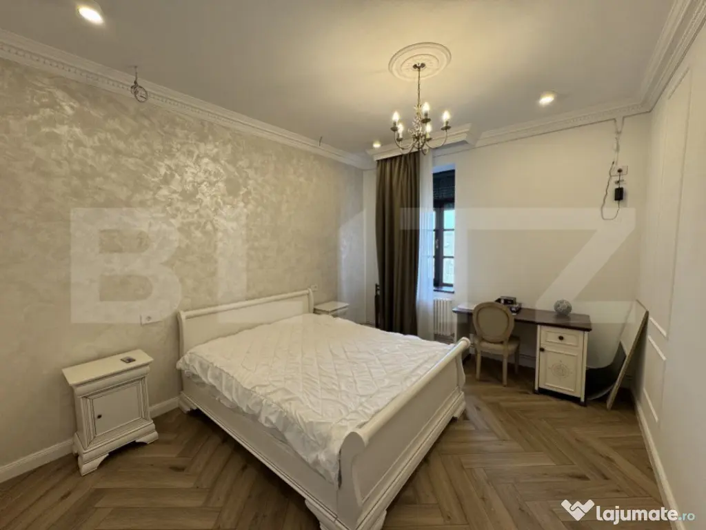 Casă tip conac S + P + E de 365 mpu, pe un teren de 1.143mp