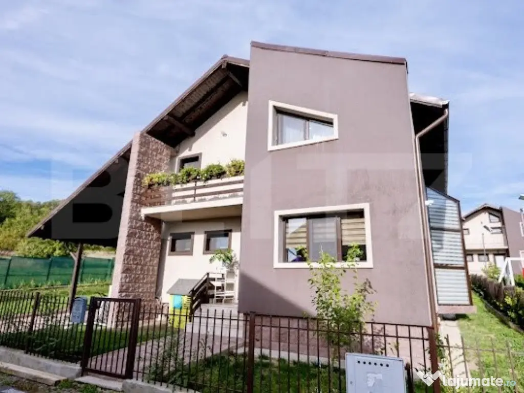 Vilă Modernă de Lux