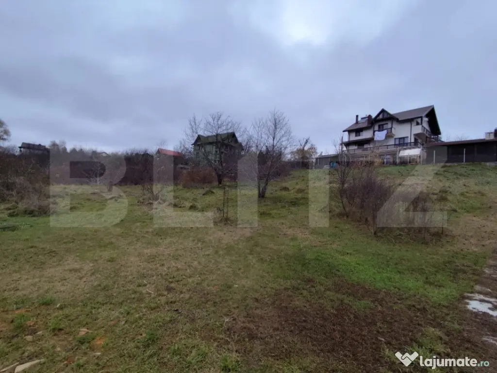 Teren intravilan 2618 mp IASI- Strugurilor