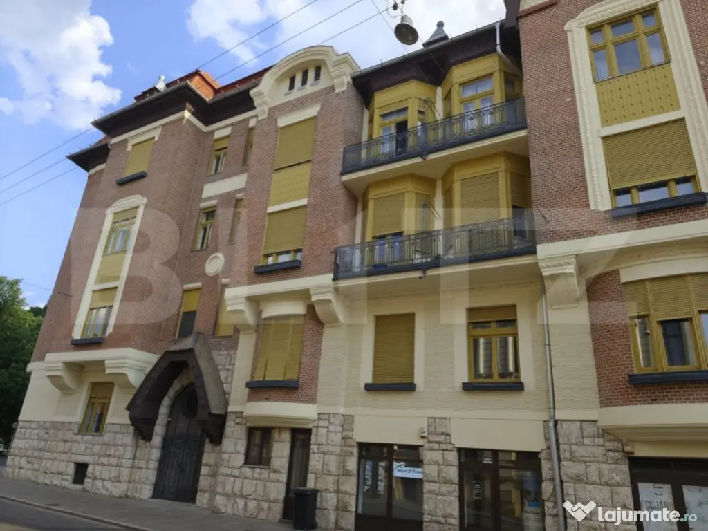 Apartament renovat complet situat in zona ultracentrala in c