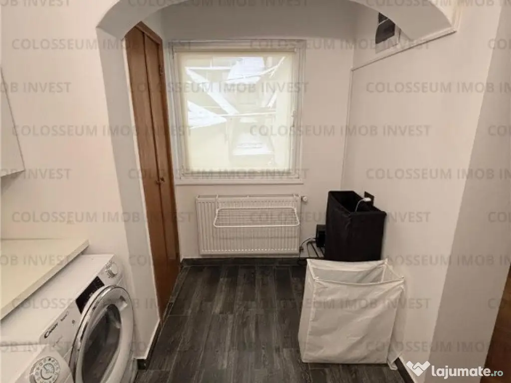 Casa cu 5 camere+garaj - zona Centrul Istoric