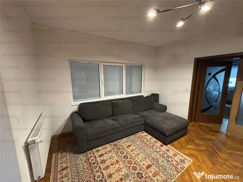 Casa cu 5 camere+garaj - zona Centrul Istoric