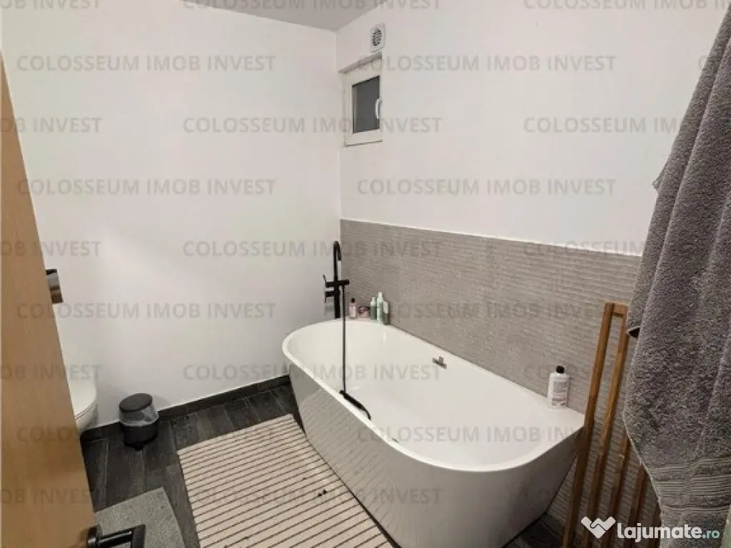 Casa cu 5 camere+garaj - zona Centrul Istoric