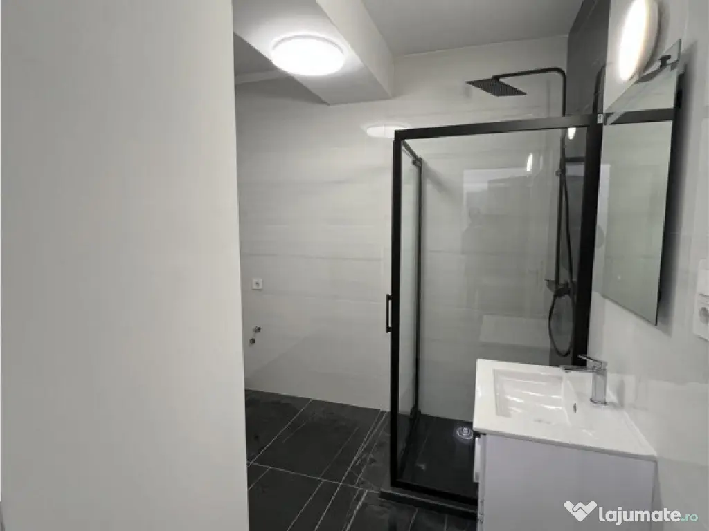 Apartament cu 2 camere si 2 balcoane pe Calea Surii Mici 