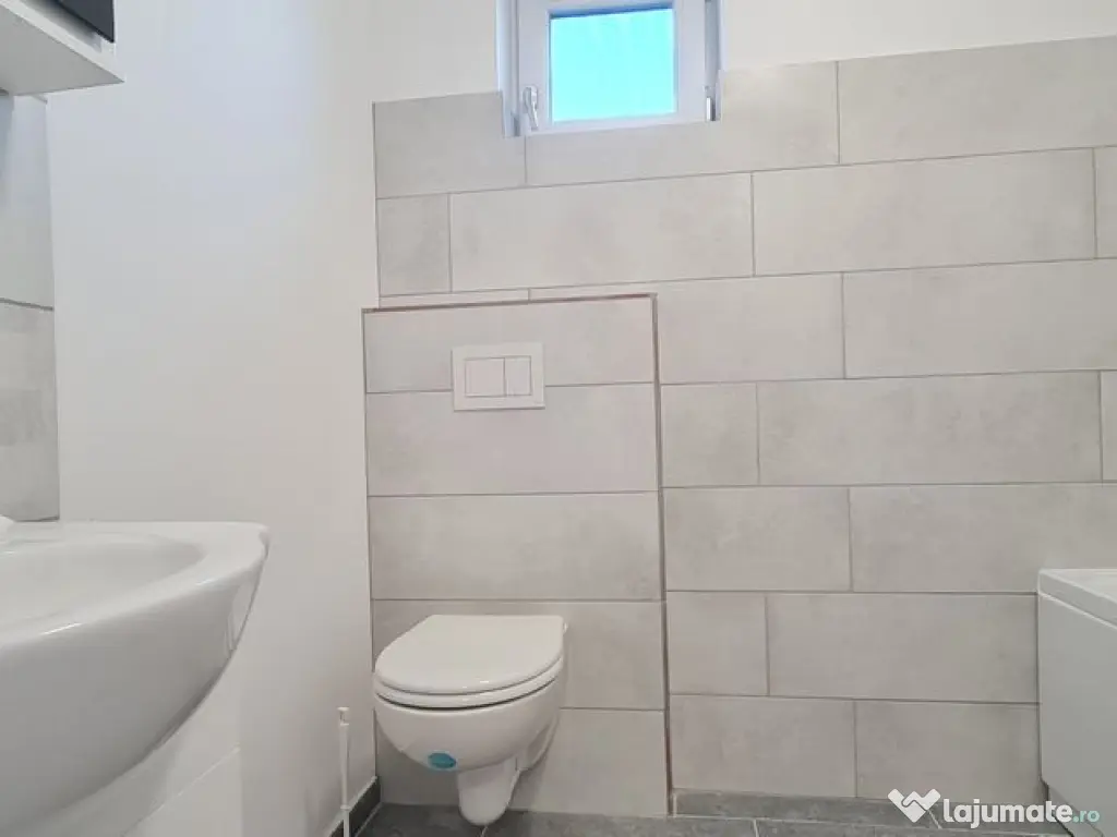 Casa semimobilata semiutilata in Cartier Izvor Tarlungeni... 