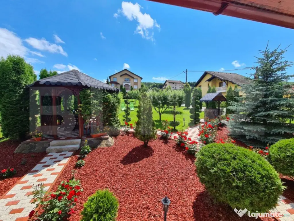 Vila superba de vanzare in zona Livezeni cu priveliste deose