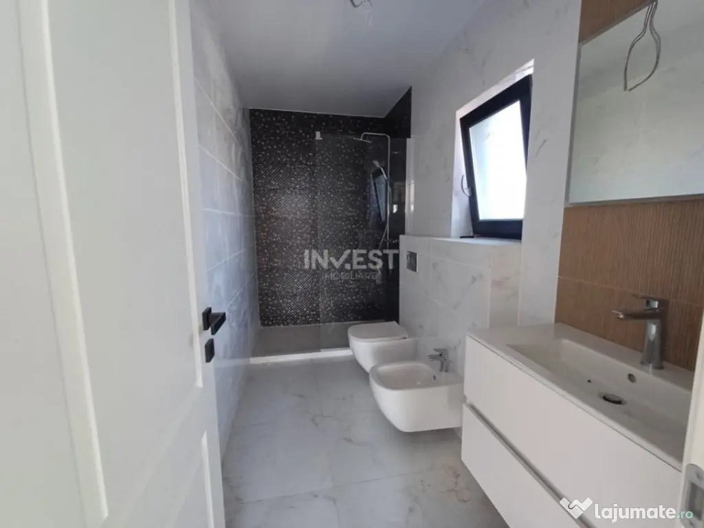 CASA 4 CAMERE, 3 BAI, 130 MP UTILI , GALATA , TVA INCLUS IN