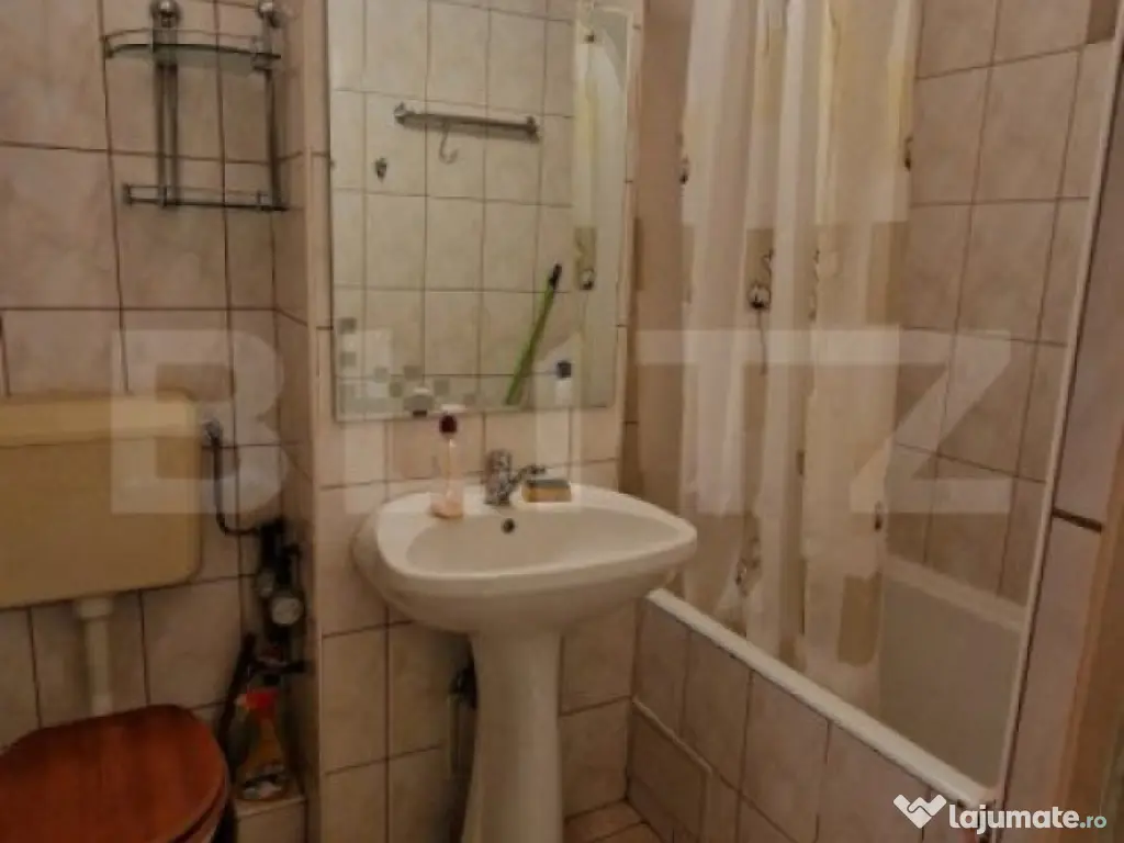 Apartament 3 camere, 64,25 mp, decomandat, etaj 1, zona-Iuli