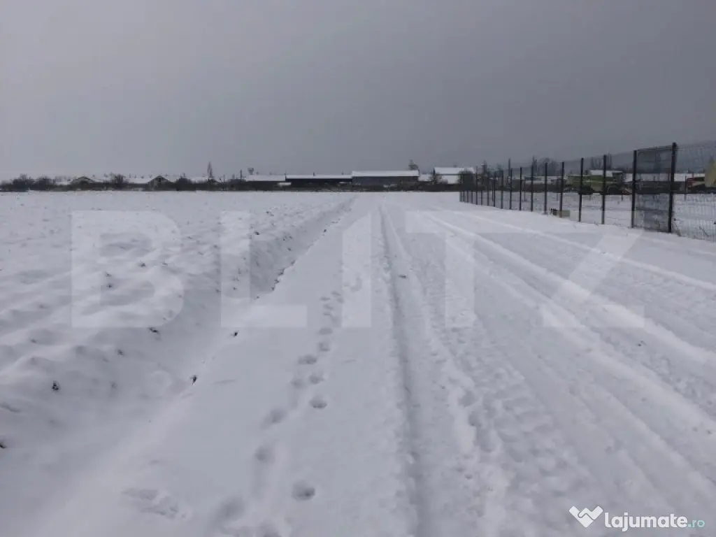 Teren intravilan de vanzare, parcelabil, 12.000 mp, zona Cod