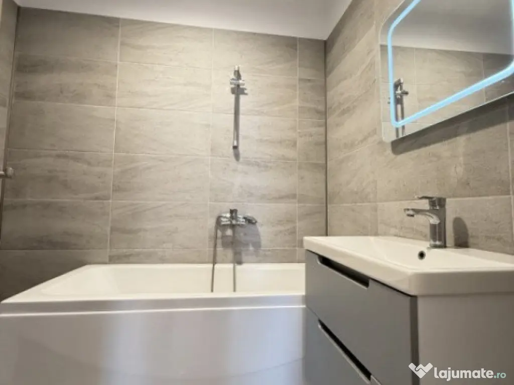 Alezzi Beach - Apartament 3 camere -frontal mare-garaj 