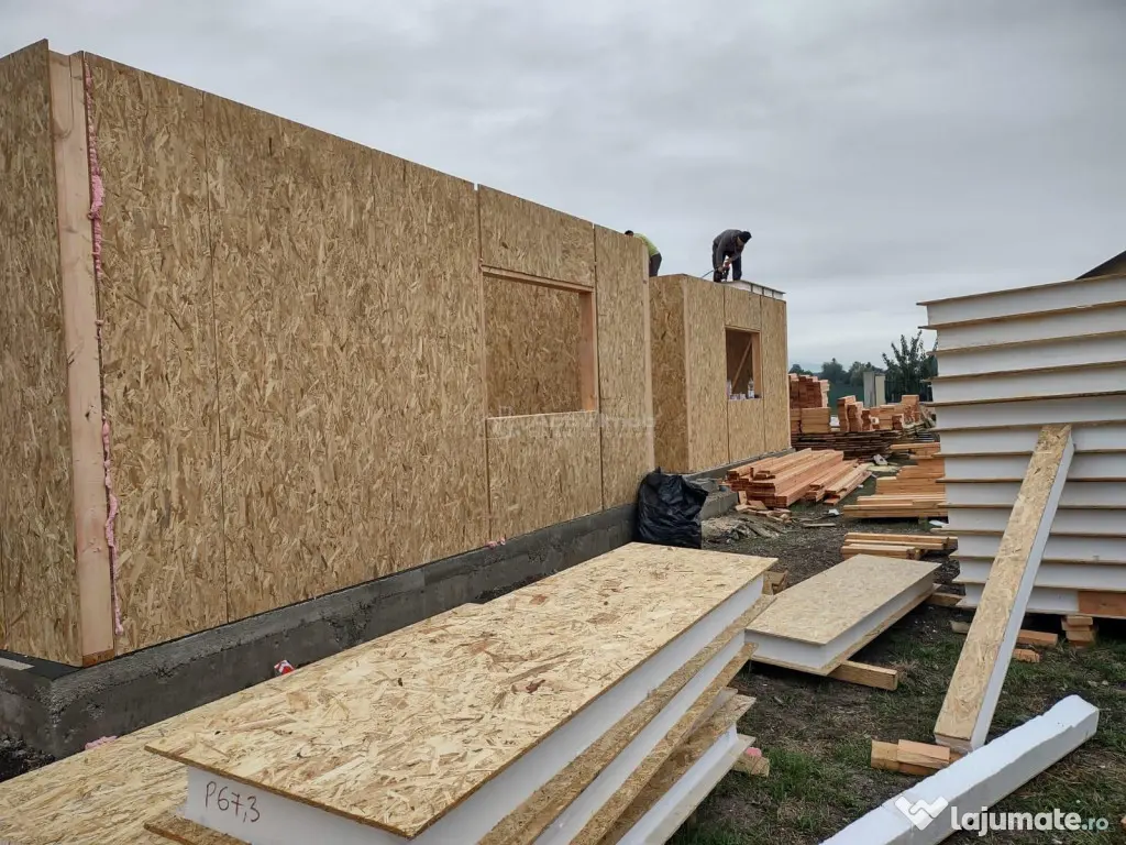 Case din lemn 115 Mp., Jud. Caras-Severin