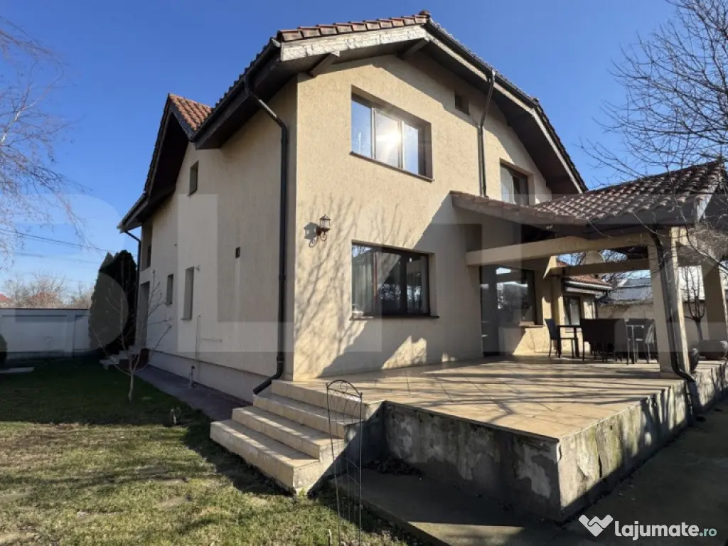 Casă primitoare P + E, 183 mp, toate utilitățile, 588 mp