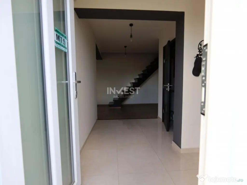 Casa de vanzare, parter 4 camere, garaj, 1424mp teren - Buci