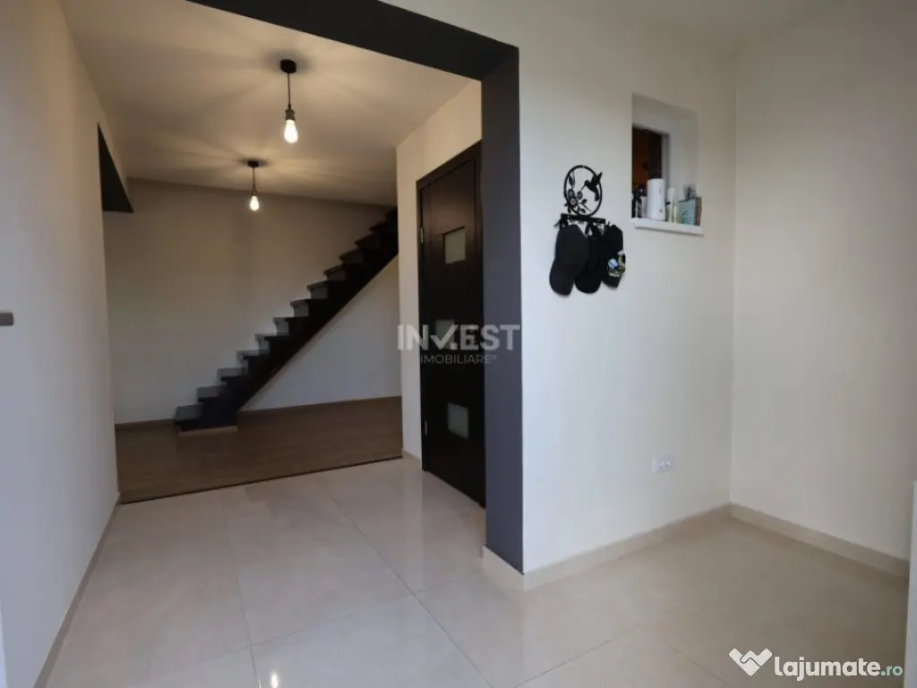 Casa de vanzare, parter 4 camere, garaj, 1424mp teren - Buci