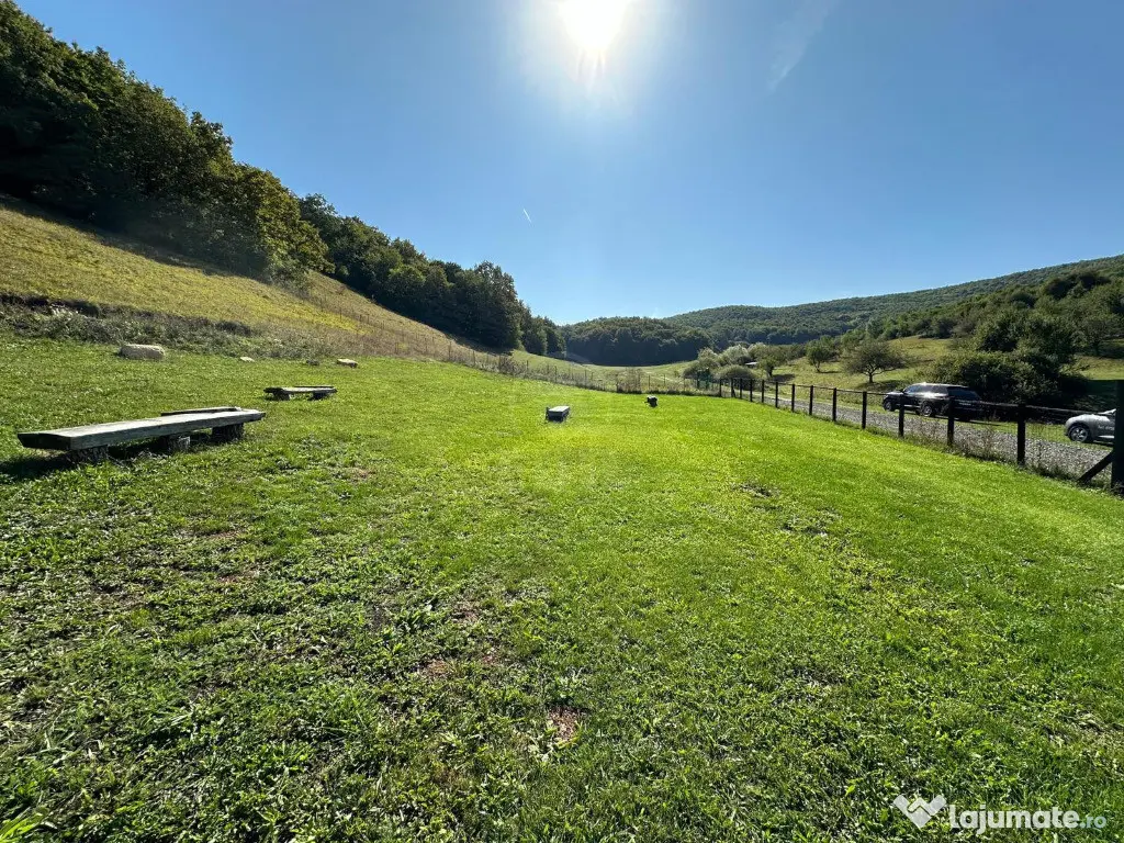 Casa moderna in zona linistita 