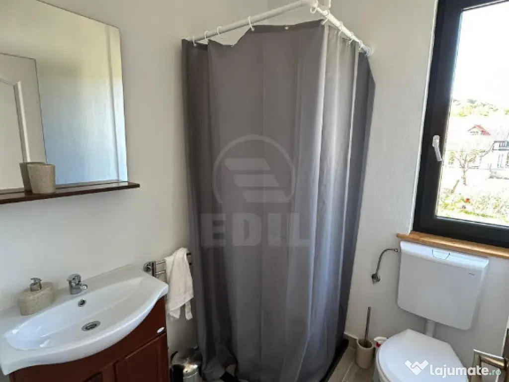 Casa moderna in zona linistita 