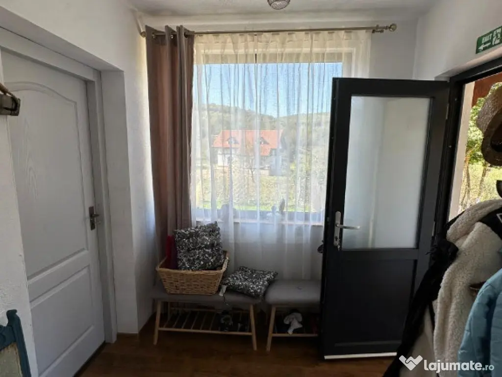 Casa moderna in zona linistita 