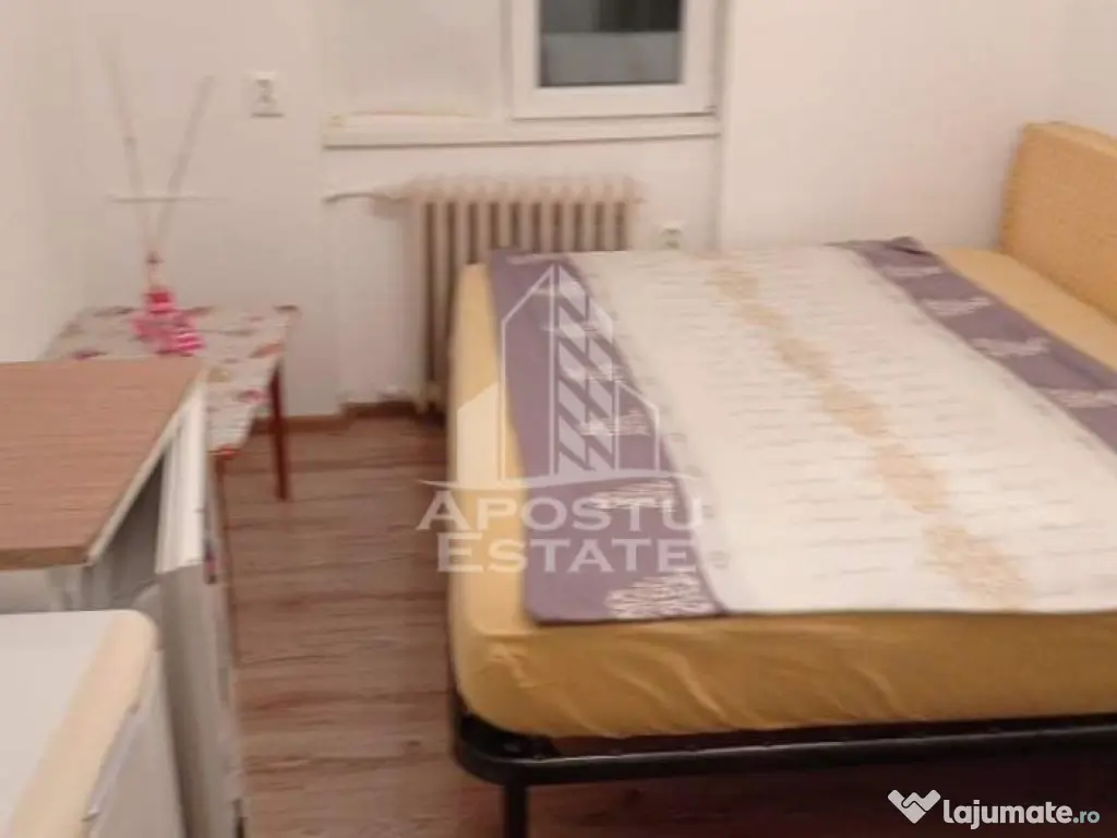 Garsoniera situata in zona Take Ionescu