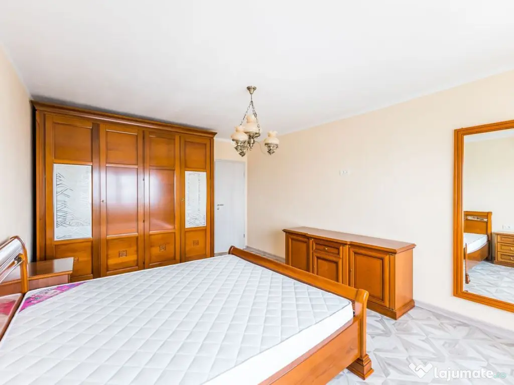 Apartament panoramic cu 3 camere- Intim, Arad