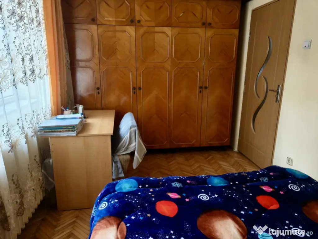 Apartament 2 camere bloc caramida etaj 1 