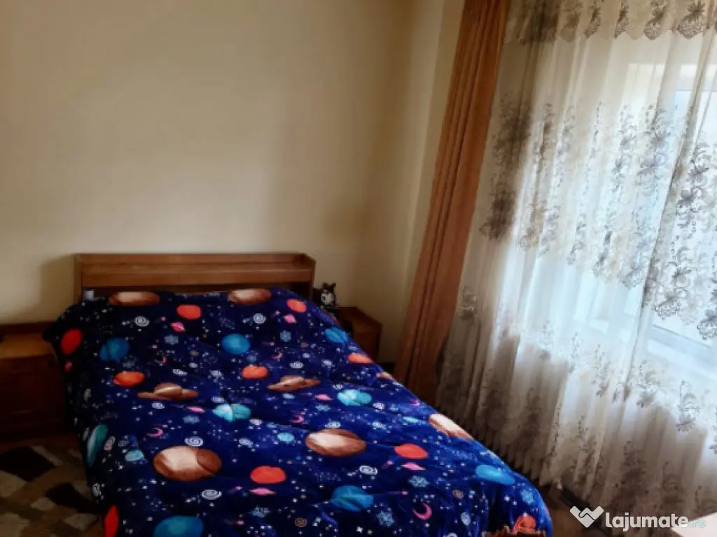 Apartament 2 camere bloc caramida etaj 1 