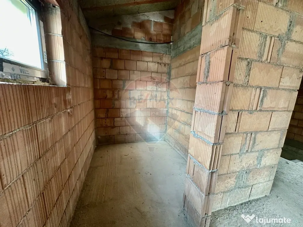 Casa premium de vanzare in Campenesti! 