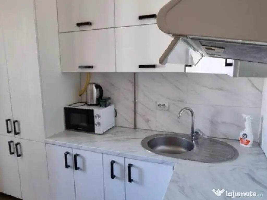 Oferim spre inchiriere un apartament in zona Dealul Cetatii