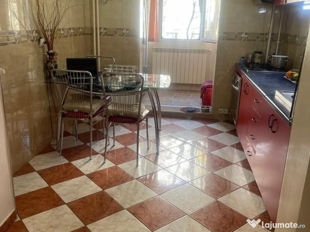 APARTAMENT 3 CAMERE DECOMANDAT, RAHOVA, DE VANZARE 