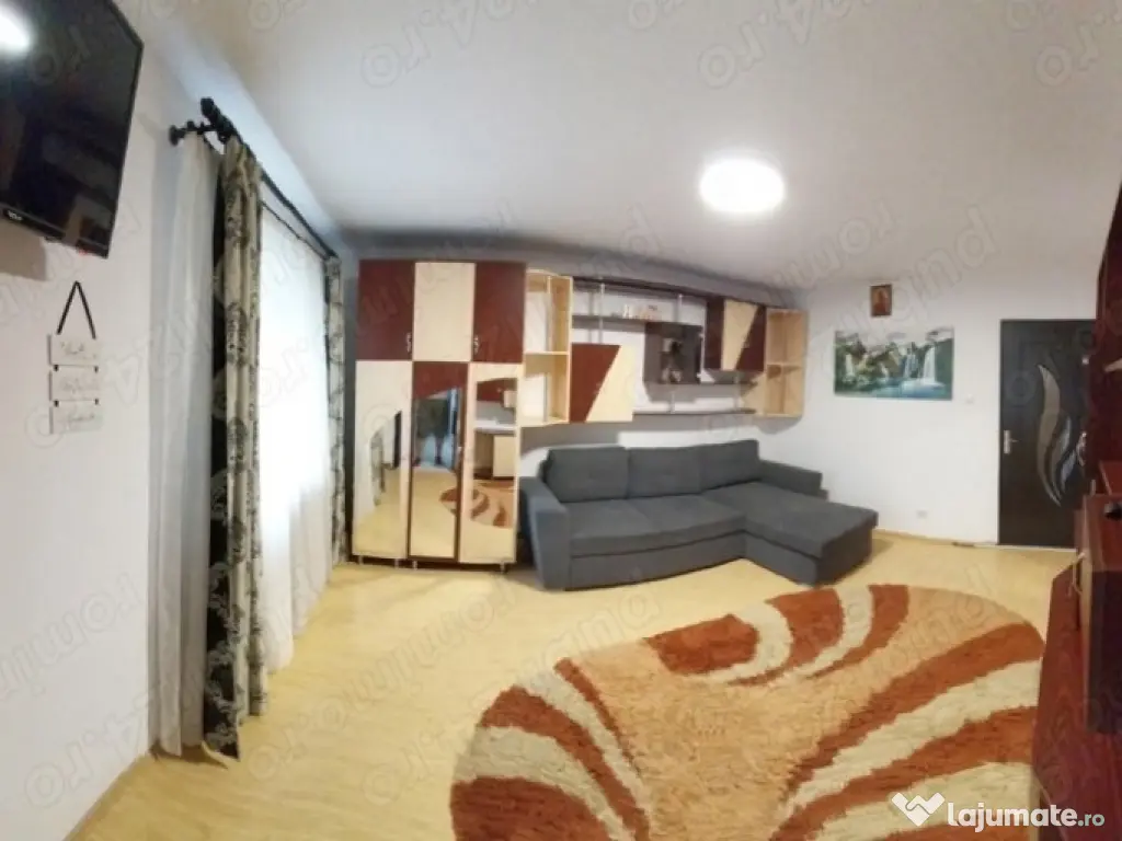 Garsoniera de inchiriat in Centrul Vechi 