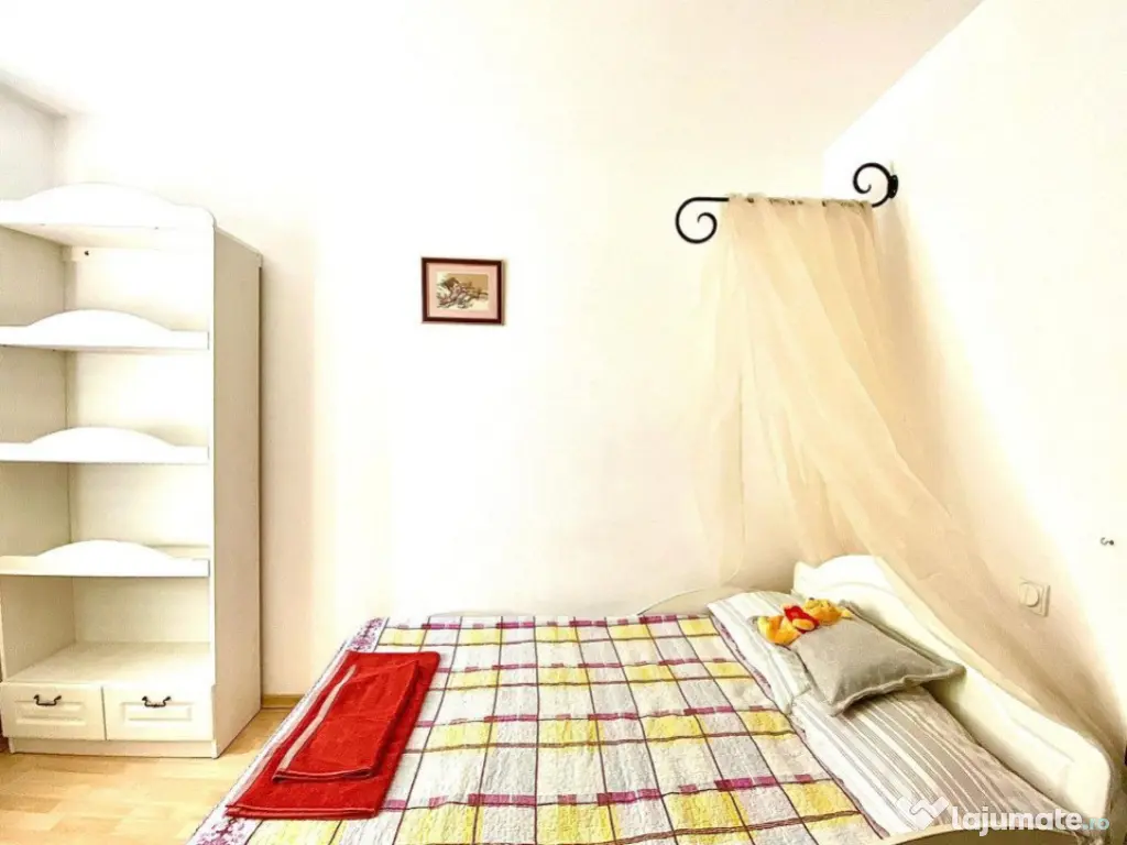 Apartament 4 camere, etaj 2, 97mp, zona Hurmuzachi, Radauti