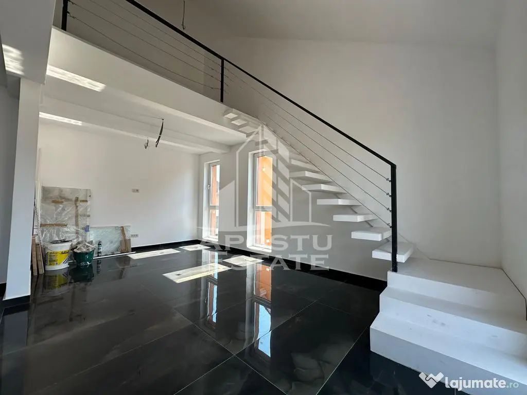 Apartament cu 3 camere si 2 bai, scara interioara, dispon...