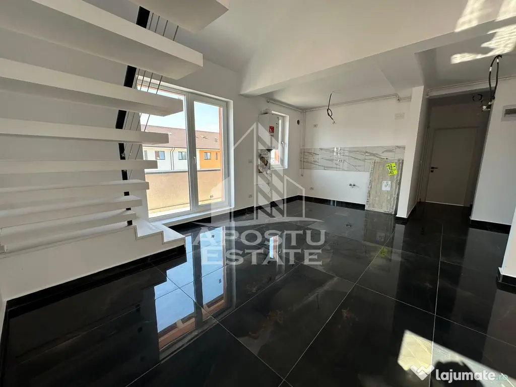 Apartament cu 3 camere si 2 bai, scara interioara, dispon...