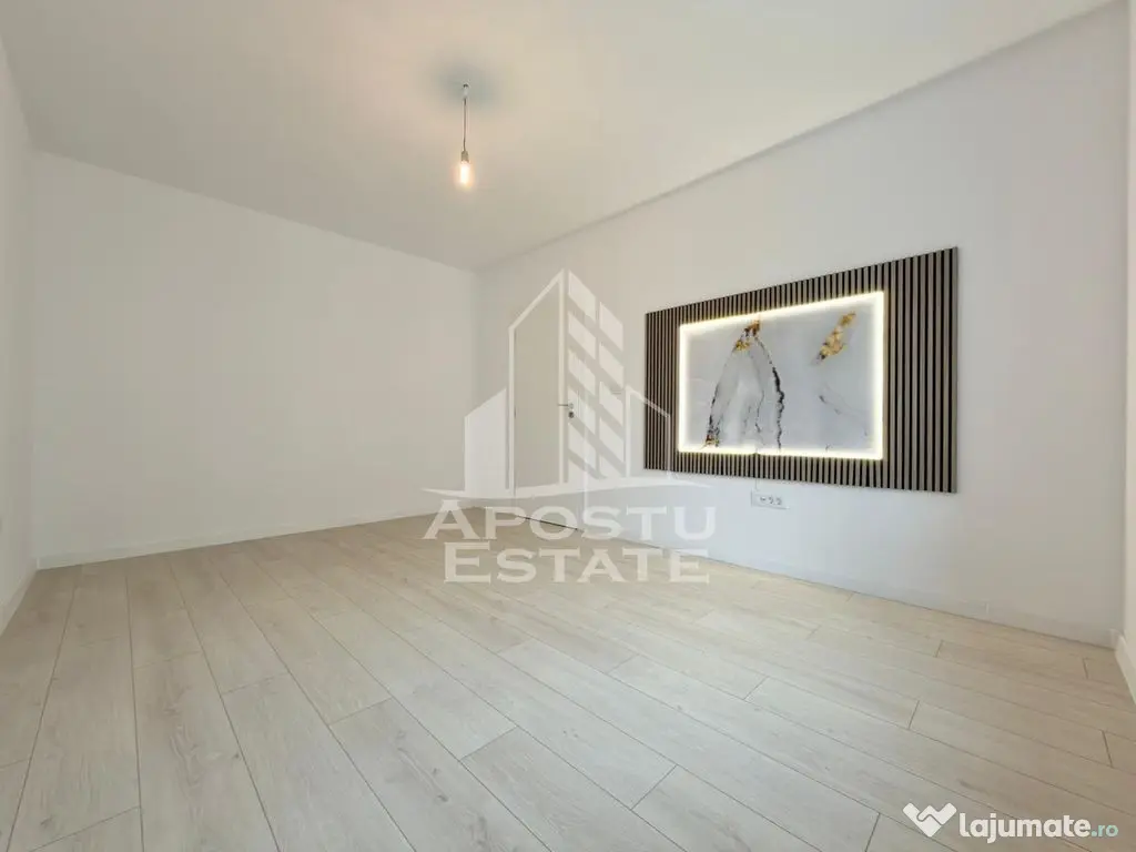 Apartament cu 2 camere, bucatarie separata zona Planetelo...