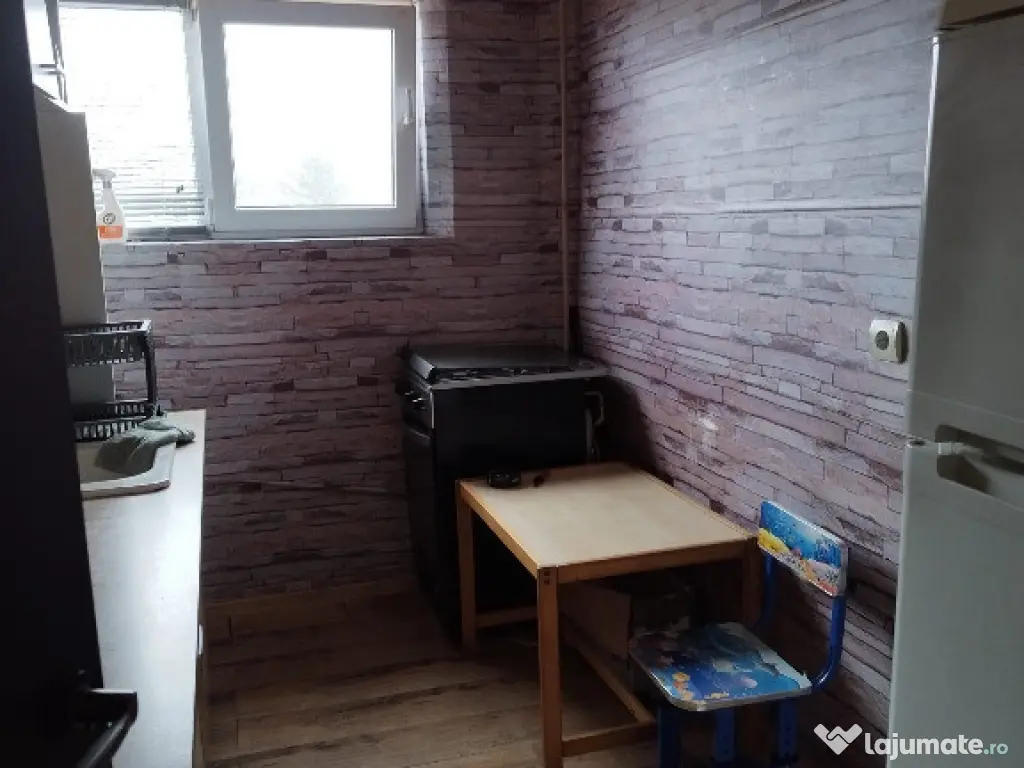 Apartament cu 2 camere, nedecomandat zona Astra